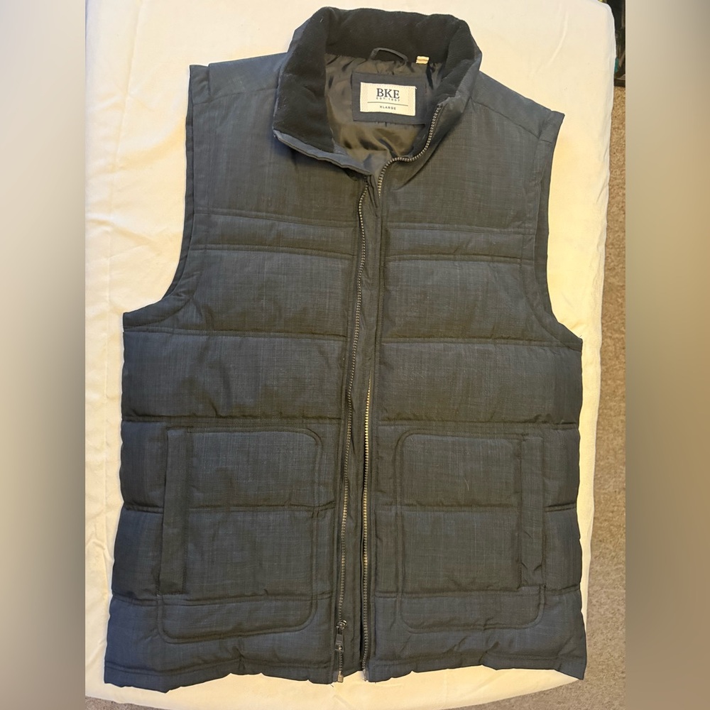 Men's Navy Puffer Vest